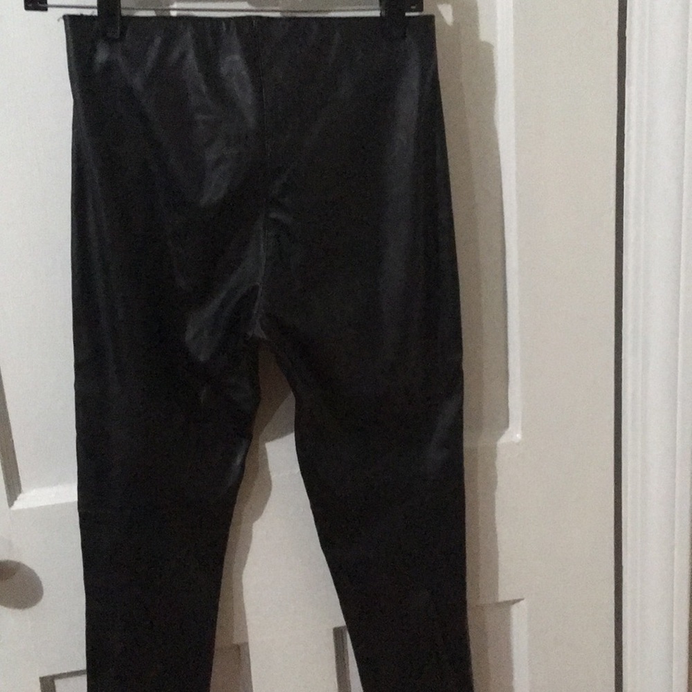 Faux leather leggings very cute